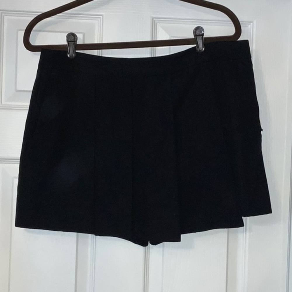 Rag & Bone size 12 pleated skort